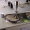 ISO 12945-2 4 دستگاه تست مقاومت در برابر سایش و پاشیدن پارچه پارچه ای